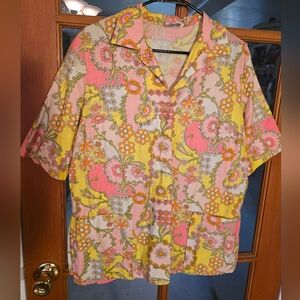 Pykettes Vintage 60s-70s Floral Button-Up Shirt